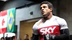 Brazilian Mixed Martial Artist Vitor Belfort Workout Portrait Wallpaper