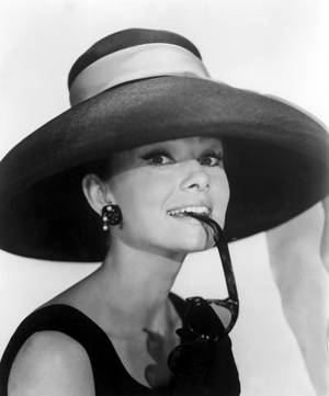 Breakfast At Tiffany's Hat Wallpaper