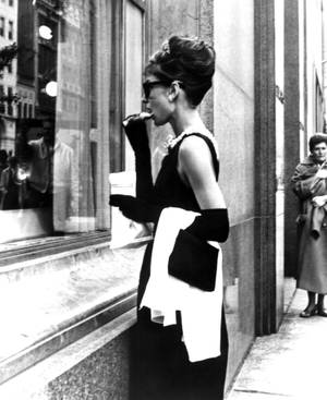 Breakfast At Tiffany's Outside Wallpaper