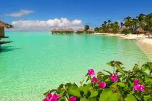 Breathtaking Bora Bora Beach With Stunning Turquoise Waters Wallpaper