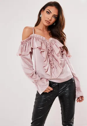 Breathtaking Purple Satin Lining Wallpaper