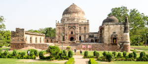 Breathtaking View Of Bara Gumbad In Lodhi Gardens, Delhi Wallpaper