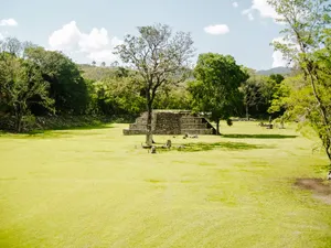 Breathtaking View Of Mayan Ruins Of Copan Wallpaper
