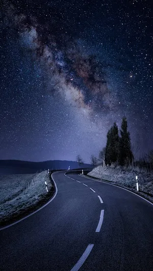 Breathtaking View Of The Milky Way Wallpaper