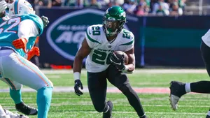 Breece Hall New York Jets Running Action Wallpaper