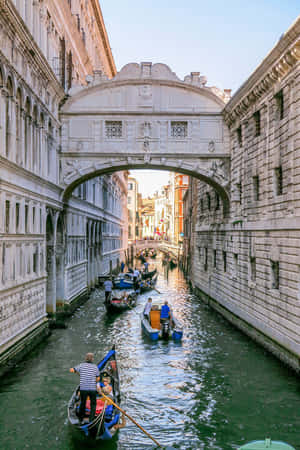 Bridge Of Sighs Boat Goods Wallpaper