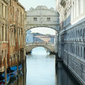 Bridge Of Sighs Calm Canal Wallpaper