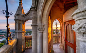 Bristol Historic Building Balcony View Wallpaper