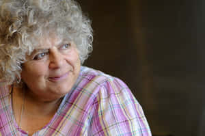 British Actress Miriam Margolyes Portraiture Wallpaper