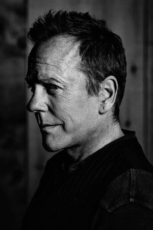 British Canadian Kiefer Sutherland Side Profile Wallpaper