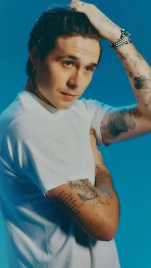 Brooklyn Beckham Casual Style Wallpaper