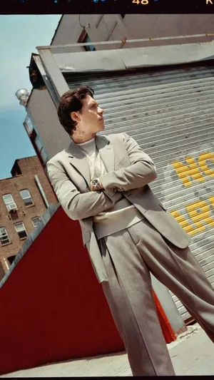 Brooklyn Beckham Urban Style Wallpaper