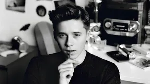 Brooklyn Beckham Vintage Style Wallpaper