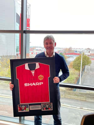 Bryan Robson Sharp Frame Wallpaper