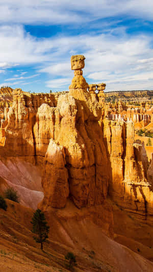 Bryce Canyon National Park Thor's Hammer Rising Sun Wallpaper