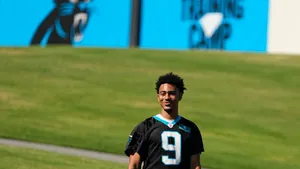 Bryce Young Panthers Jersey Number9 Wallpaper