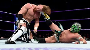 Buddy Murphy Kicked By Kalisto Wallpaper