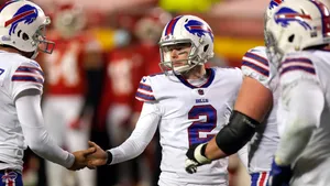 Buffalo Bills Player Handshake During Game Wallpaper