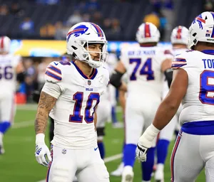 Buffalo Bills Player Number10 On Field Wallpaper