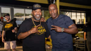 Bun Band Friend Posingat Event Wallpaper