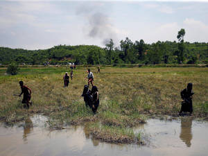 Burma People By The River Wallpaper