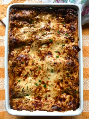 Burnt Flat Lay Lasagna Alla Bolognese Wallpaper