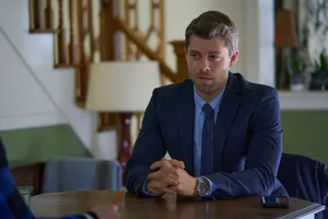 Businessmanin Conversation.jpg Wallpaper