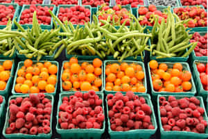 Bustling Farmers Market Full Of Fresh Produce Wallpaper