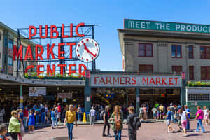 Bustling Farmers Market Scene Wallpaper