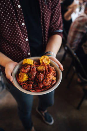 Buttered Crayfish With Sliced Corn Wallpaper