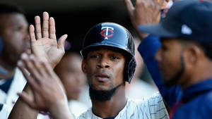 Byron Buxton High Five Wallpaper