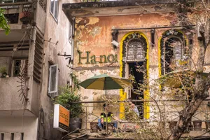 Café House In Hanoi Wallpaper