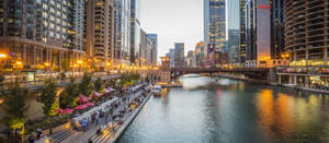 Cafes Near Chicago River In Illinois Wallpaper