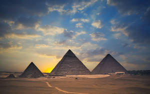 Cairo Sunrise In Pyramid Of Giza Wallpaper