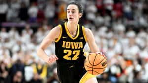 Caitlin Clark Iowa Basketball Action Wallpaper