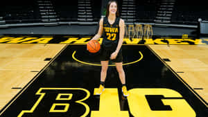 Caitlin Clark Iowa Basketball Court Wallpaper