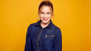 Caity Lotz Blonde Hair Wallpaper