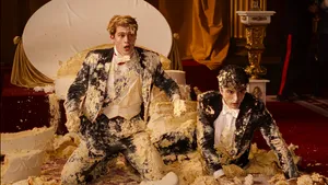 Cake Disaster Royalty Wallpaper