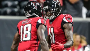 Calvin Ridley Atlanta Falcons Celebration Wallpaper