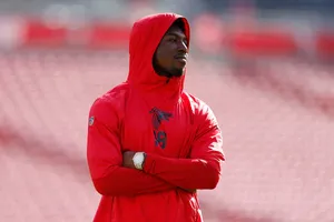 Calvin Ridley Red Hoodie Falcons Wallpaper