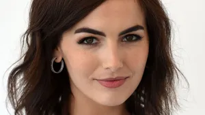 Camilla Belle 2560 X 1440 Wallpaper Wallpaper