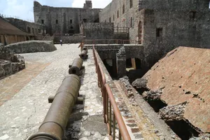 Cannon Displayed At Citadelle Laferriere Wallpaper