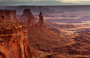 Canyonlands National Park Large Rock Formations Wallpaper