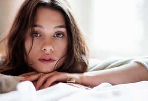 Caption: Astrid Berges-frisbey Posing During A Photoshoot Wallpaper