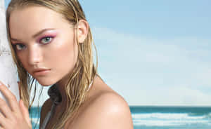 Caption: Gemma Ward: Captivating Beauty And Elegance Wallpaper