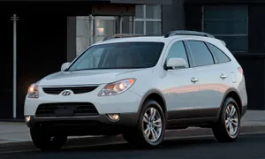 Caption: Hyundai Veracruz - Luxury And Elegance On The Road Wallpaper