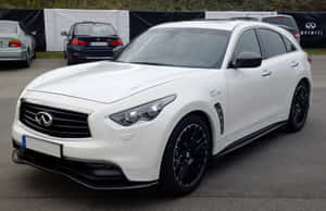 Caption: Impeccable Design Of Infiniti Qx70 Wallpaper