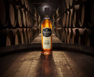 Caption: Luxury Glenfiddich Malt Master's Edition On Display Wallpaper