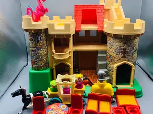 Caption: Old School Treasure Trove Wallpaper