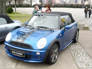 Caption: Relax And Enjoy The Ride: Mini Cooper Convertible Wallpaper